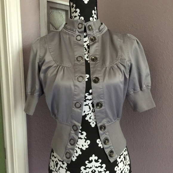 SOLD WET SEAL Grey Cropped Moto Style Snap Jacket - Picture 3 of 8